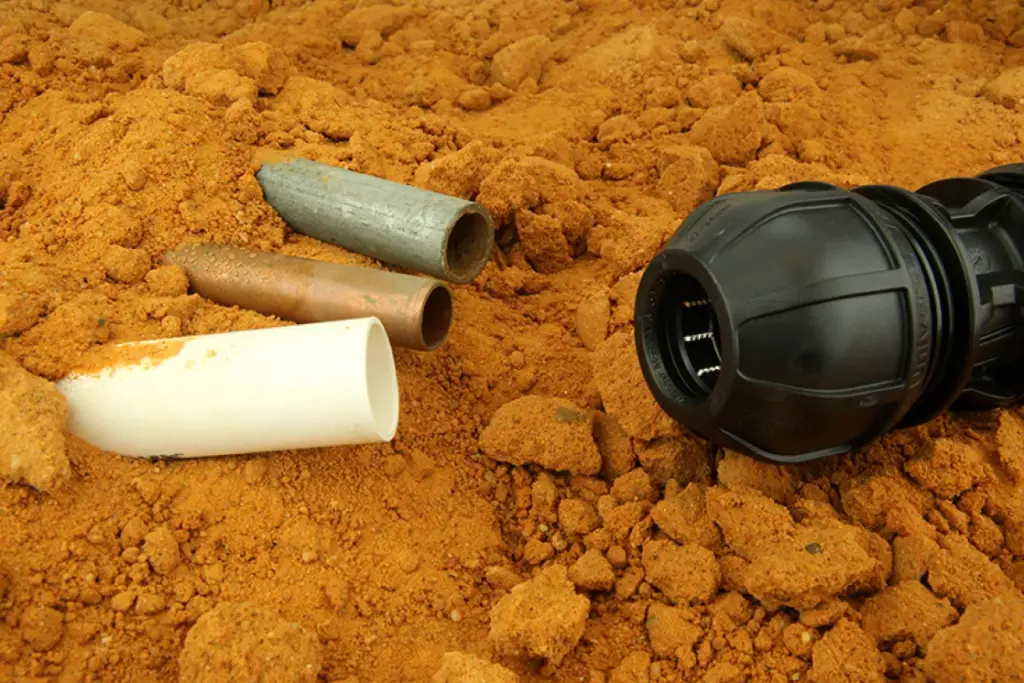 Philmac Universal Transition Coupling (UTC) Compression Fittings training module showing flexible fittings for connecting pipes of different materials, with product images and branding